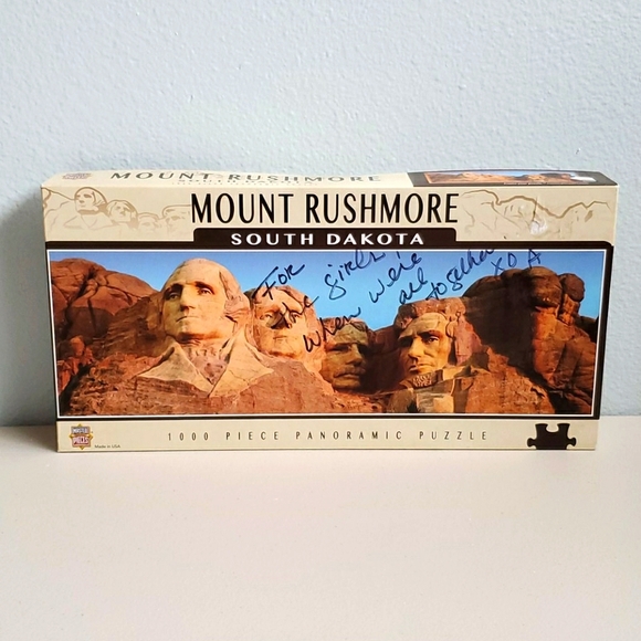 Mt. Rushmore 1000pc jigsaw puzzle Sealed - Picture 1 of 5